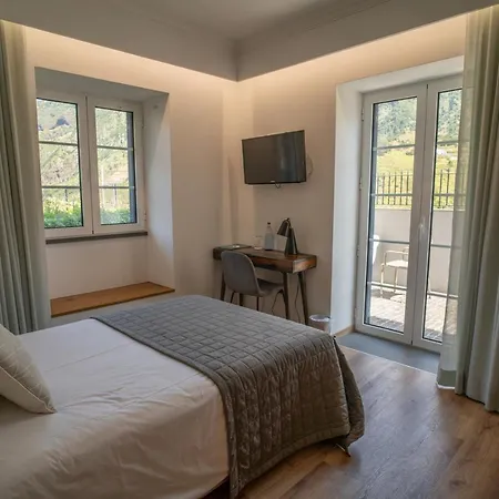 Quinta Vale Vitis Farm stay *